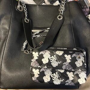 Steve Madden Black and Floral Shoulder Bag Set